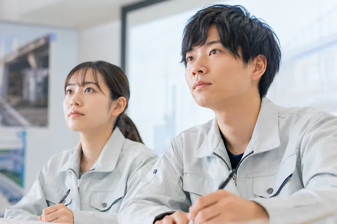 未経験でも、基礎から段階的に学べる